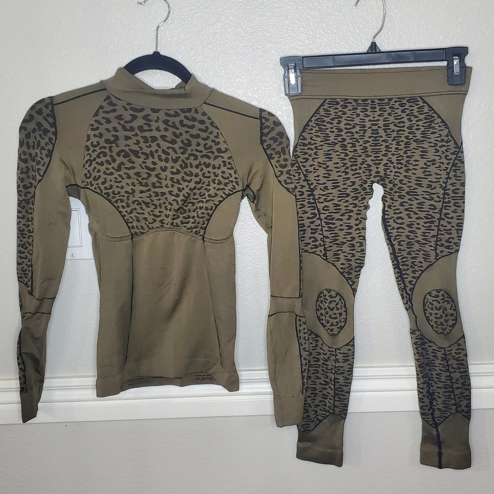 Athleta Leopard Print Seamless Base Layer Set Olive Green XS/S Mock Neck 38295